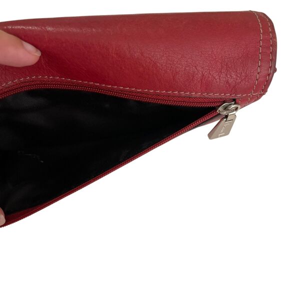 Tignanello Wallet Bag Red Burgundy Leather 7" Coin Purse Trifold Zip - Picture 16 of 16